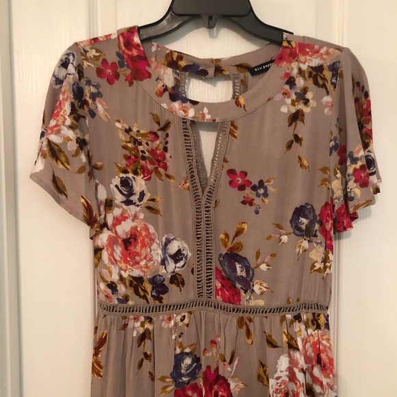 Blu Pepper Dresses & Skirts - Blue Pepper Floral Dress- NWT